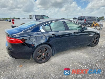 Trzecie zdjęcie samochodu z tyłu: 2018 JAGUAR XE VIN:SAJAR4FX0JCP34726 - miniatura