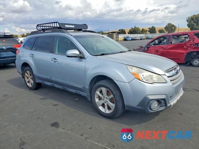 Czwarte zdjęcie samochodu z boku: 2013 SUBARU OUTBACK 2.5I LIMITED VIN:4S4BRCKC3D3231532 - miniatura
