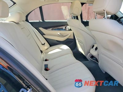 Zdjęcie 10 z 12 samochodu: 2021 MERCEDES-BENZ E 350 VIN:W1KZF8DB4MA910370 - miniatura