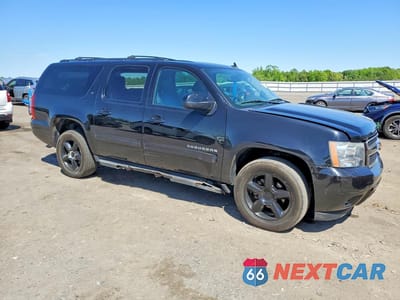 Czwarte zdjęcie samochodu z boku: 2012 CHEV SUBURBAN K1500 LT VIN:1GNSKJE77CR166277 - miniatura