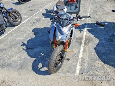 Piąte zdjęcie samochodu w środku: 2016 SUZUKI GSX-S1000 VIN:JS1GT79A8G2100446 - miniatura