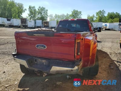 Czwarte zdjęcie samochodu z boku: 2019 FORD F450 SUPER DUTY VIN:1FT8W4DTXKEE14745 - miniatura