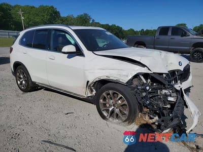 Czwarte zdjęcie samochodu z boku: 2023 BMW X5 SDRIVE 40I VIN:5UXCR4C08P9P47582 - miniatura
