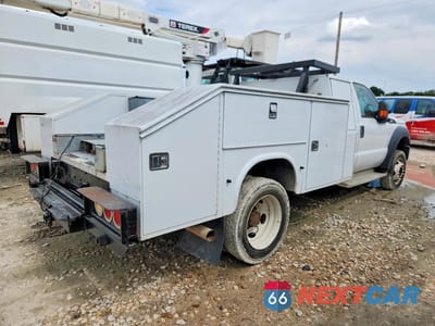 Trzecie zdjęcie samochodu z tyłu: 2015 FORD F550 SUPER DUTY VIN:1FDUF5GY5FEC42539 - miniatura