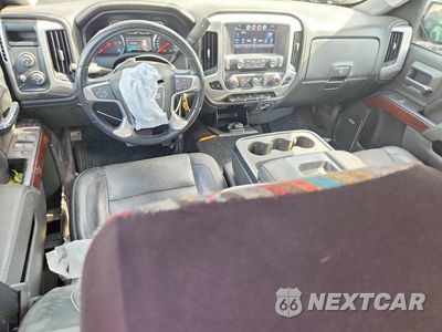 Zdjęcie 8 z 12 samochodu: 2018 GMC SIERRA K1500 SLT VIN:3GTU2NEC4JG514894 - miniatura