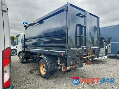Drugie zdjęcie samochodu z przodu: 2017 ISUZU NPR HD REFUSE TRUCK VIN:54DC4W1B6HS800043 - miniatura