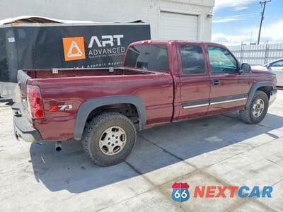 Trzecie zdjęcie samochodu z tyłu: 2003 CHEVROLET SILVERADO K1500 VIN:1GCEK19T03E175262 - miniatura