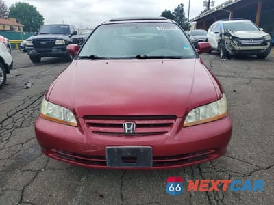 Piąte zdjęcie samochodu w środku: 2001 HONDA ACCORD EX VIN:1HGCG16561A081861 - miniatura