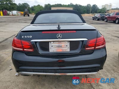 Zdjęcie 6 z 12 samochodu: 2014 MERCEDES-BENZ E 550 VIN:WDDKK7DF7EF223947 - miniatura