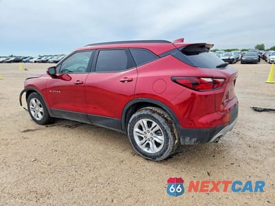 Drugie zdjęcie samochodu z przodu: 2019 CHEVROLET BLAZER 1LT VIN:3GNKBBRAXKS671799 - miniatura