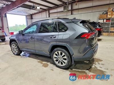 Drugie zdjęcie samochodu z przodu: 2021 TOYOTA RAV4 XLE PREMIUM VIN:2T3A1RFV3MC173443 - miniatura