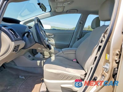 Zdjęcie 7 z 12 samochodu: 2010 TOYOTA PRIUS II VIN:JTDKN3DU5A0163799 - miniatura