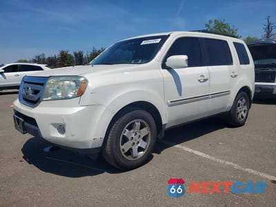 2011 HONDA PILOT TOURING 5FNYF4H95BB026299 - główne zdjęcie licytacji z USA - miniatura