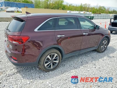 Trzecie zdjęcie samochodu z tyłu: 2019 KIA SORENTO EX V6 VIN:5XYPHDA59KG537908 - miniatura