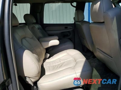 Zdjęcie 11 z 13 samochodu: 2001 CHEVROLET SUBURBAN K2500 VIN:3GNGK26G11G159185 - miniatura