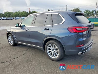 Drugie zdjęcie samochodu z przodu: 2021 BMW X5 XDRIVE40I VIN:5UXCR6C07M9H41914 - miniatura