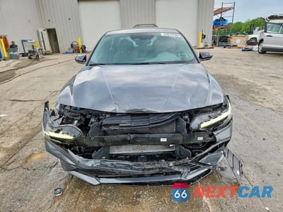 Piąte zdjęcie samochodu w środku: 2025 HYUNDAI ELANTRA SEL SPORT VIN:KMHLM4DG7SU960861 - miniatura