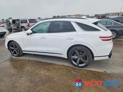 Drugie zdjęcie samochodu z przodu: 2022 GENESIS GV70 2.5T STANDARD VIN:KMUMADTB7NU050653 - miniatura