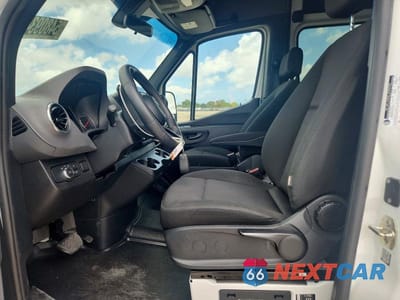 Zdjęcie 7 z 13 samochodu: 2025 MERCEDES-BENZ SPRINTER 2500 VIN:W1Z4KGHY1ST205821 - miniatura