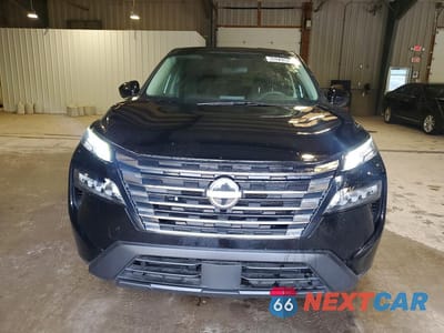 Piąte zdjęcie samochodu w środku: 2026 NISSAN ROGUE SV VIN:5N1BT3BA4TC729575 - miniatura