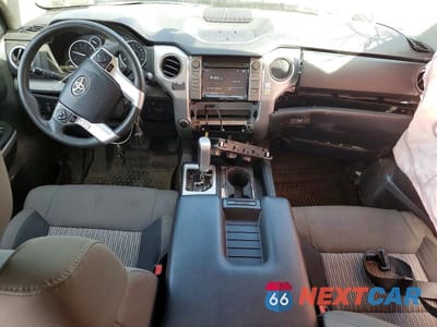 Zdjęcie 8 z 13 samochodu: 2017 TOYOTA TUNDRA SR5 VIN:5TFDY5F10HX629011 - miniatura