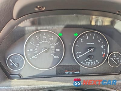 Zdjęcie 9 z 12 samochodu: 2013 BMW 328 I VIN:WBA3A5G57DNP23620 - miniatura