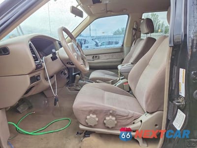 Zdjęcie 7 z 13 samochodu: 2004 NISSAN PATHFINDER SE VIN:JN8DR09Y44W909818 - miniatura