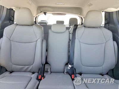 Zdjęcie 10 z 13 samochodu: 2026 TOYOTA SIENNA XLE 8-PASSENGER VIN:5TDYRKECXTS316613 - miniatura