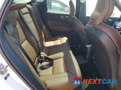 Zdjęcie 10 z 12 samochodu: 2022 VOLVO XC60 T8 RECHARGE INSCRIPTION EXPRES VIN:YV4BR0DK3N1921475 - miniatura