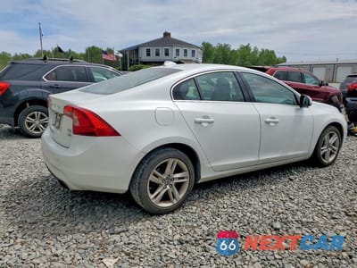 Trzecie zdjęcie samochodu z tyłu: 2014 VOLVO S60 T5 VIN:YV1612FH4E2288062 - miniatura