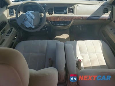 Zdjęcie 8 z 13 samochodu: 2007 MERCURY GRAND MARQUIS GS VIN:2MEFM74V27X615284 - miniatura