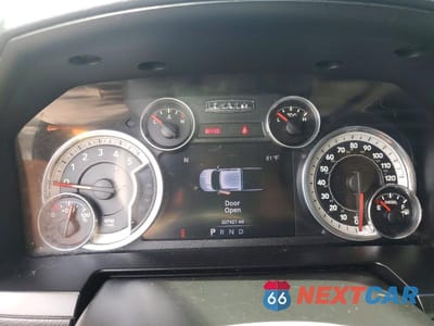 Zdjęcie 9 z 12 samochodu: 2016 RAM 1500 LARAMIE VIN:1C6RR7NM8GS185843 - miniatura