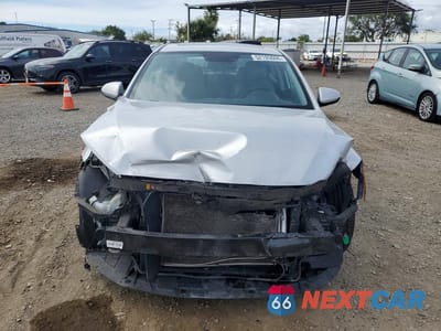 Piąte zdjęcie samochodu w środku: 2018 HYUNDAI ELANTRA VALUE EDITION VIN:5NPD84LF8JH259678 - miniatura