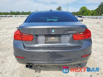 Zdjęcie 6 z 13 samochodu: 2012 BMW 328 I VIN:WBA3A5G55CNP16583 - miniatura