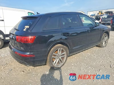 Trzecie zdjęcie samochodu z tyłu: 2017 AUDI Q7 PRESTIGE VIN:WA1VAAF77HD034805 - miniatura