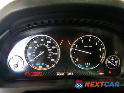 Zdjęcie 9 z 13 samochodu: 2018 BMW X5 XDR40E VIN:5UXKT0C50J0W02064 - miniatura