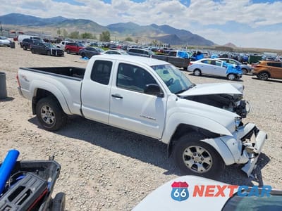Czwarte zdjęcie samochodu z boku: 2006 TOYOTA TACOMA ACCESS CAB VIN:5TEUU42N26Z309905 - miniatura