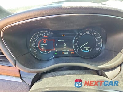 Zdjęcie 9 z 12 samochodu: 2018 LINCOLN MKC SELECT VIN:5LMCJ2C90JUL07512 - miniatura