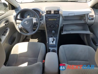 Zdjęcie 8 z 12 samochodu: 2010 TOYOTA COROLLA LE VIN:1NXBU4EE2AZ220674 - miniatura