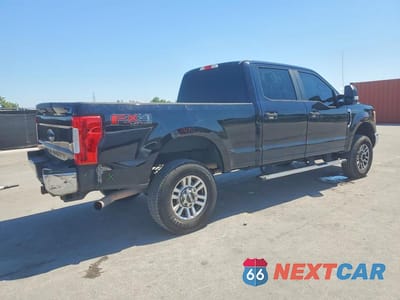 Trzecie zdjęcie samochodu z tyłu: 2017 FORD F250 SUPER DUTY VIN:1FT7W2B62HEC37887 - miniatura