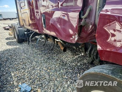 Zdjęcie 9 z 10 samochodu: 2020 FREIGHTLINER CASCADIA 126