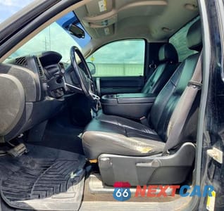Zdjęcie 7 z 12 samochodu: 2007 CHEVROLET SILVERADO K1500 VIN:1GCEK14087Z532277 - miniatura