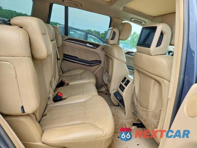 Zdjęcie 10 z 12 samochodu: 2013 MERCEDES-BENZ GL 350 BLUETEC VIN:4JGDF2EE3DA253583 - miniatura