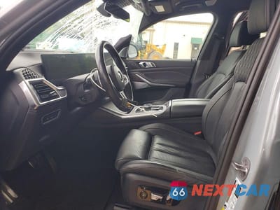 Zdjęcie 7 z 13 samochodu: 2024 BMW X7 M60I VIN:5UX33EM03R9T73102 - miniatura