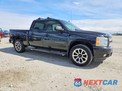 Czwarte zdjęcie samochodu z boku: 2012 CHEVROLET SILVERADO K1500 LTZ VIN:3GCPKTE20CG253775 - miniatura
