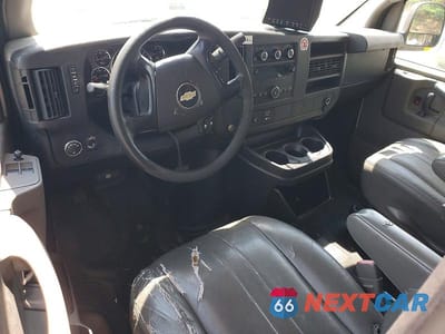 Zdjęcie 8 z 12 samochodu: 2012 CHEVROLET EXPRESS G2500 VIN:1GCWGGCA4C1156737 - miniatura