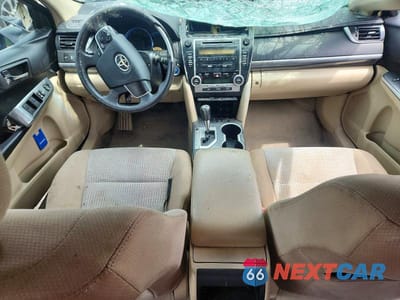 Zdjęcie 8 z 12 samochodu: 2012 TOYOTA CAMRY HYBRID LE VIN:4T1BD1FK8CU037298 - miniatura