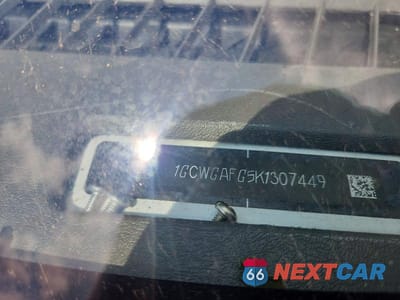 Zdjęcie 13 z 13 samochodu: 2019 CHEVROLET EXPRESS G2500 VIN:1GCWGAFG5K1307449 - miniatura