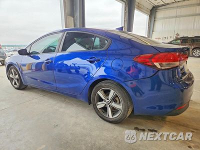 Drugie zdjęcie samochodu z przodu: 2018 KIA FORTE LX VIN:3KPFL4A70JE174258 - miniatura