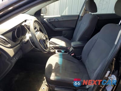 Zdjęcie 7 z 12 samochodu: 2012 KIA FORTE EX VIN:KNAFU4A20C5615884 - miniatura